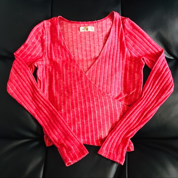 HOLLISTER top - Picture 2 of 4